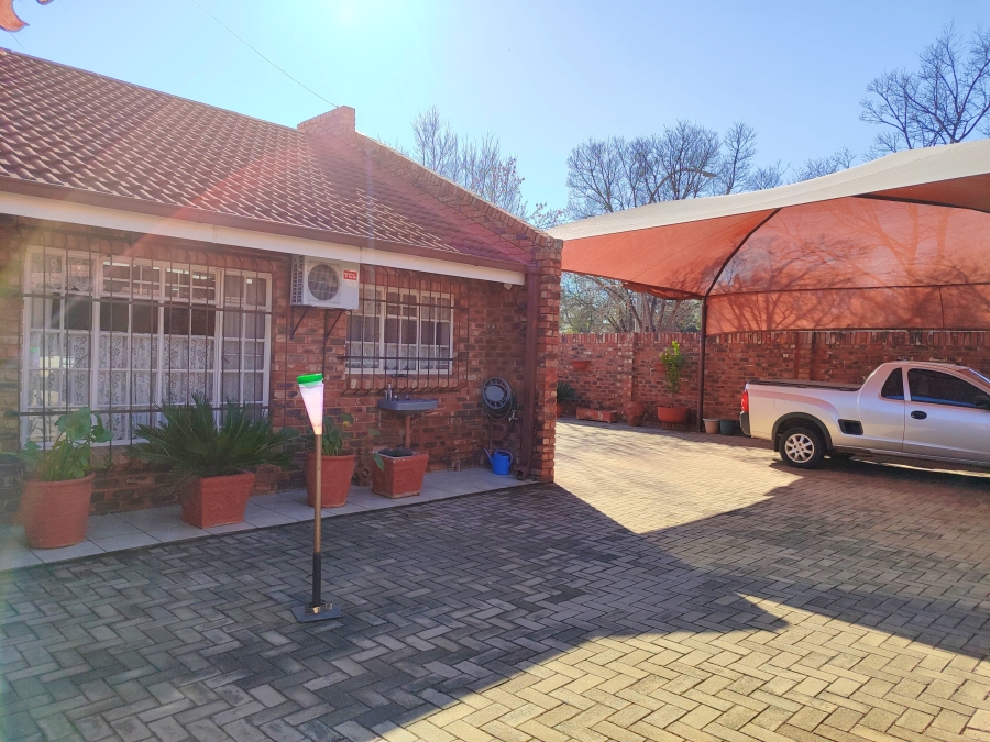 3 Bedroom Property for Sale in Vaal Park North West